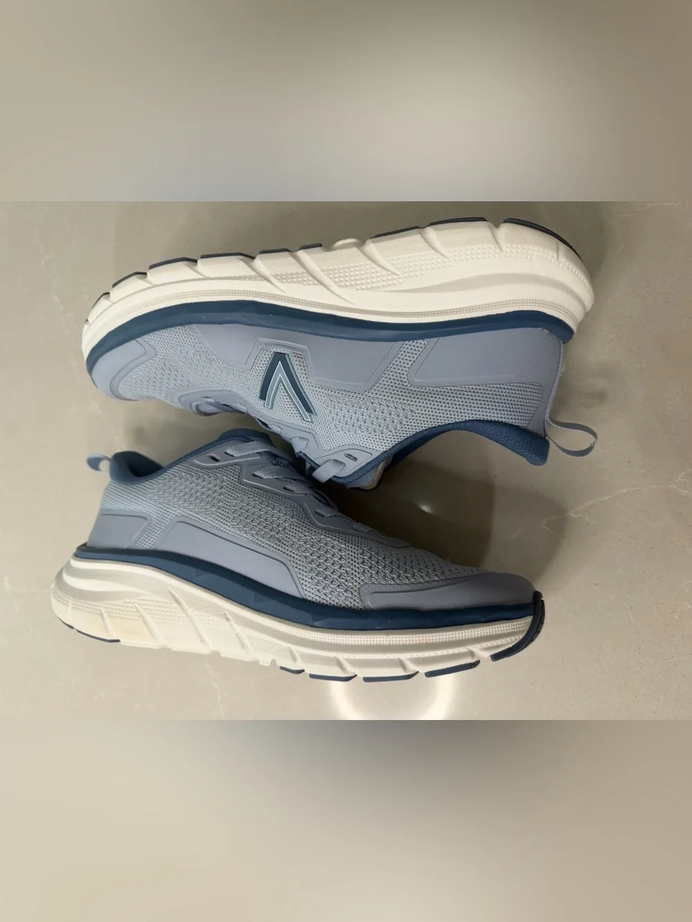 Vionic Walk Max Skyway Blue Knit Athletic Sneakers Women's Size 8.5